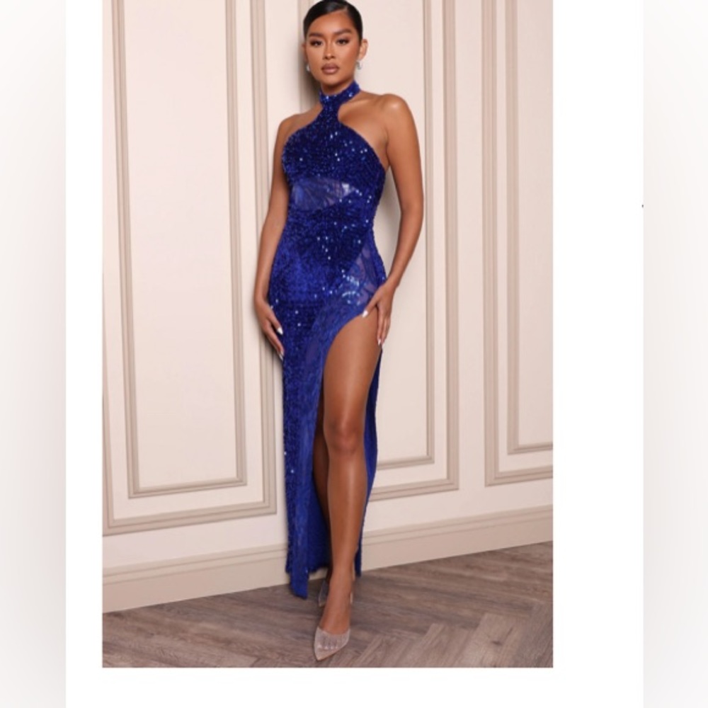 Sexy halter neck blue sequin maxi dress - M